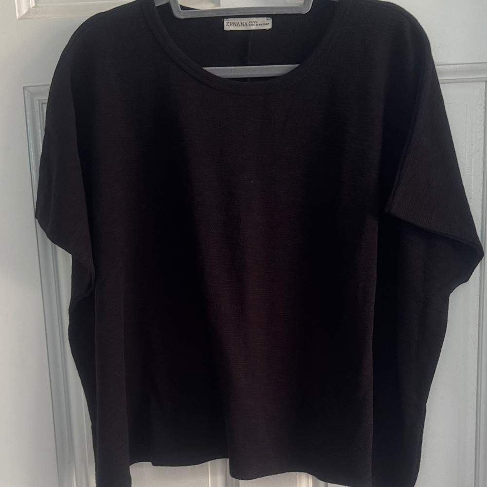 Zenana Outfitters Black Short Sleeve Top‎